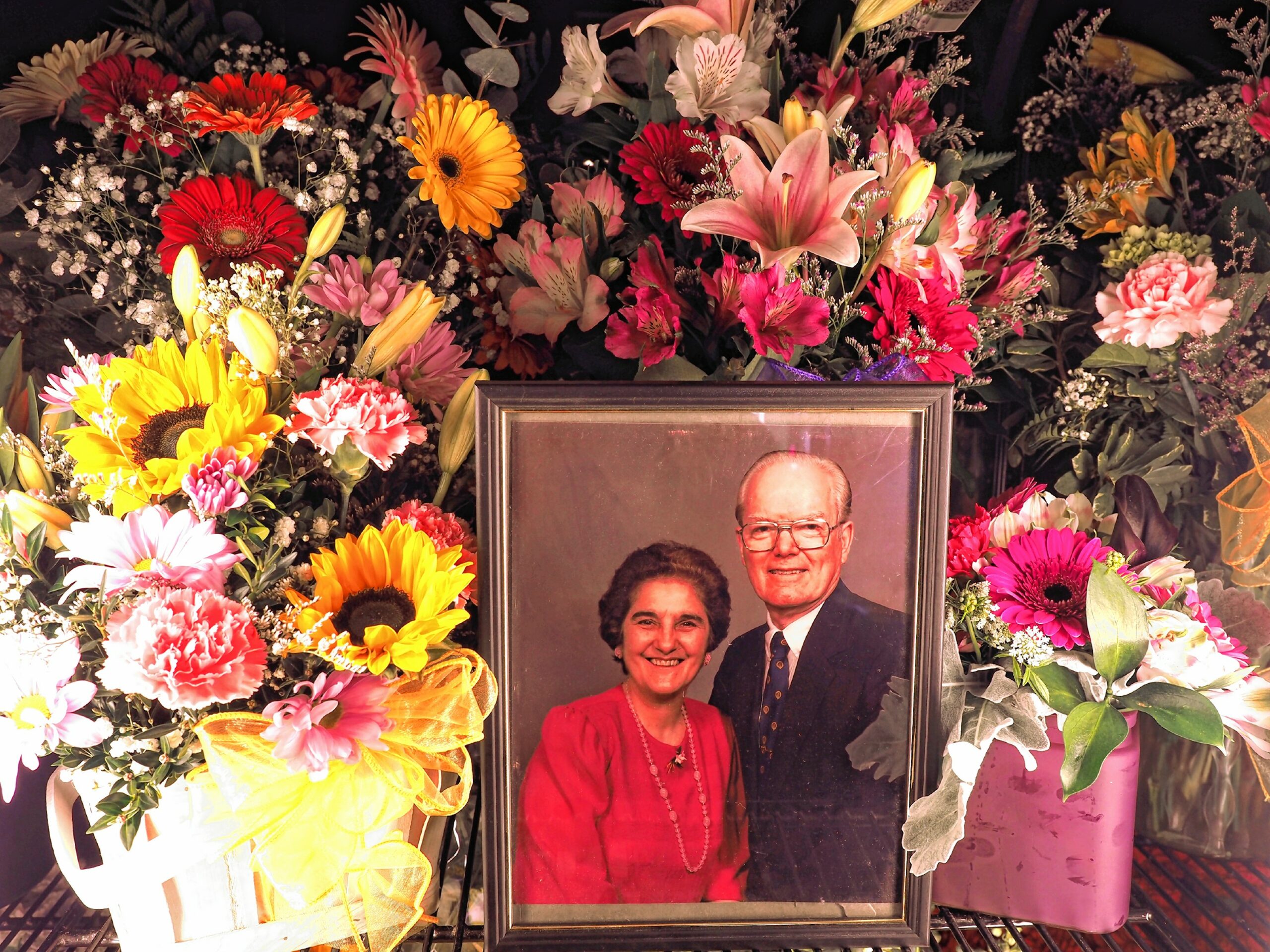 A thousand words: For florist, a shining example